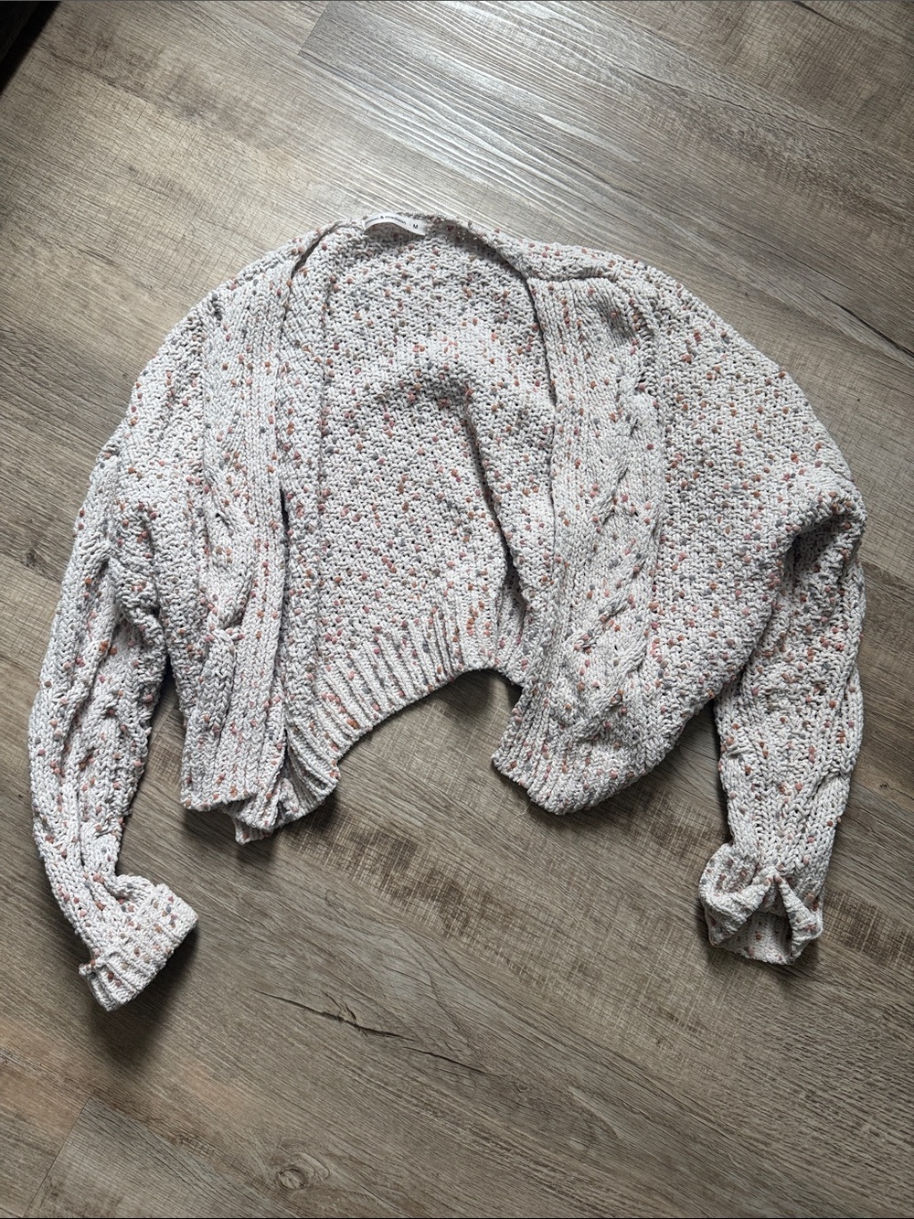 moon & madison Cream Speckled Open-Front Cropped Shrug